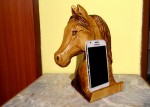 Hlava koně se stojanem na telefon či cokoli :)